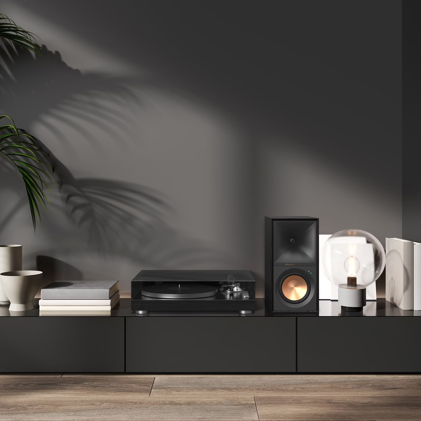 Klipsch R-50PM – kompaktni in zmogljivi zvočniki serije Reference.