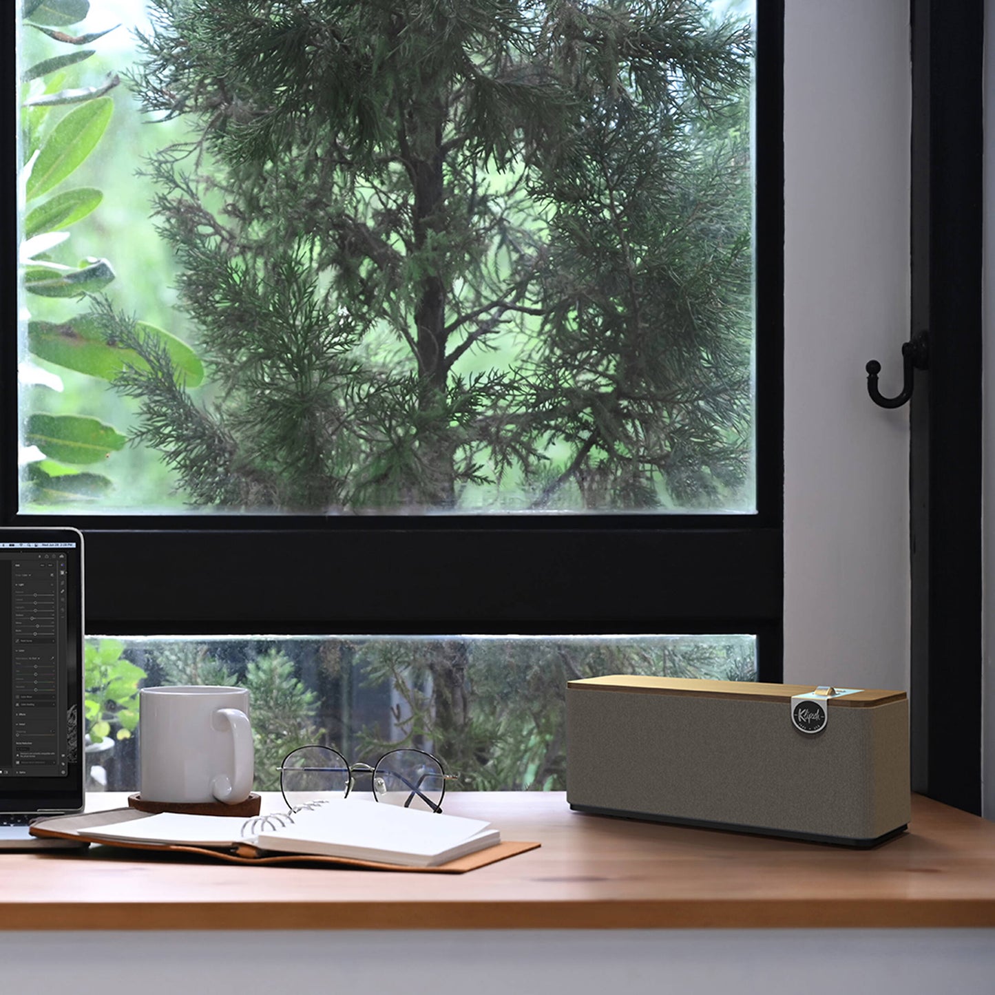 Klipsch The Three Plus brezžični 2.1 stereo zvočnik 120W, oreh