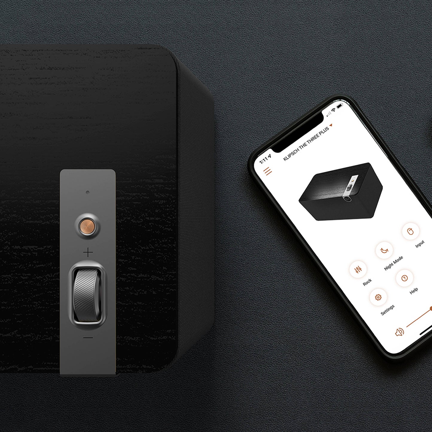 Eleganten Klipsch The Three Plus z globokim basom in Bluetooth.