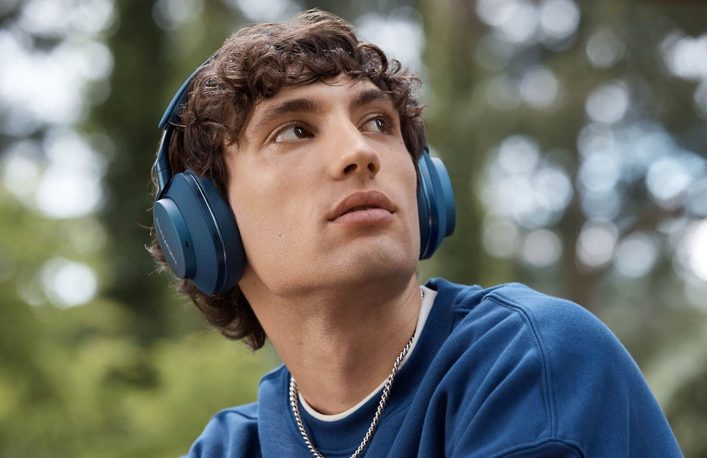 Bowers & Wilkins PX7 S2e: Vsestranske slušalke za potovanja, delo in vsakodnevno poslušanje.