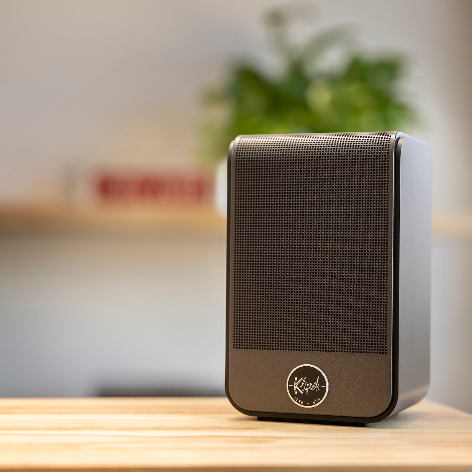 Klipsch Flexus SURR 100 eleganten stilski zvocnik technotop.si