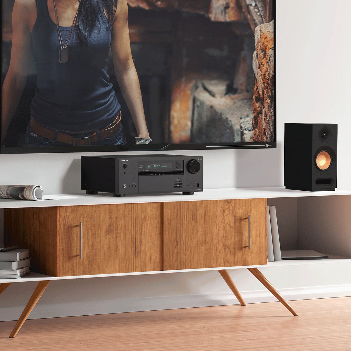 Onkyo TX-NR6100 DAB+ v sistemu domačega kina z televizorjem in Klipsch zvočniki