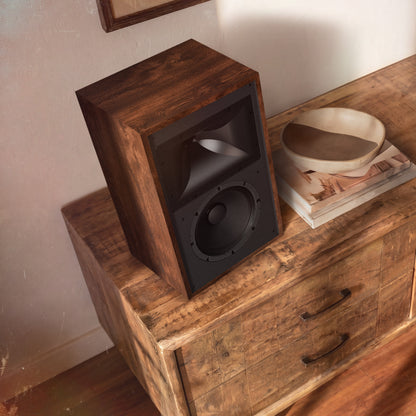 Klipsch Rebellion kompaktni Hi-Fi zvočnik v 80th obletnica limitirani izvedbi – pogled od zgoraj