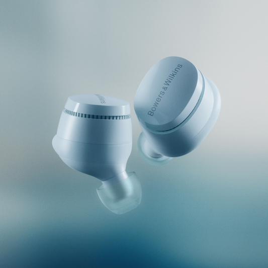 Bowers & Wilkins Pi6 Glacier Blue: Prave brezžične ušesne slušalke z ANC in osvežujočo modro barvo.