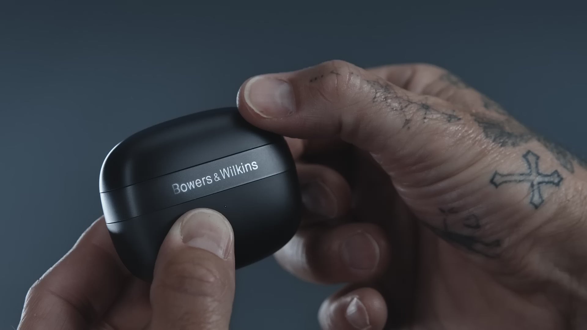 David Beckham B&W Pi8 brezžične slušalke - Technotop.si